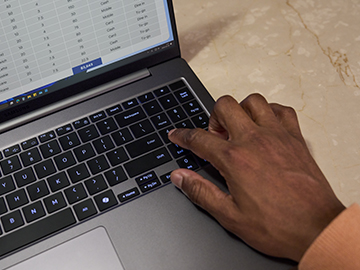 Samsung Galaxy Book6 16 EE para Empresas