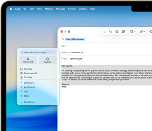 Pantalla de un MacBook Air que muestra cómo la función Herramientas de Escritura de Apple Intelligence redacta un email