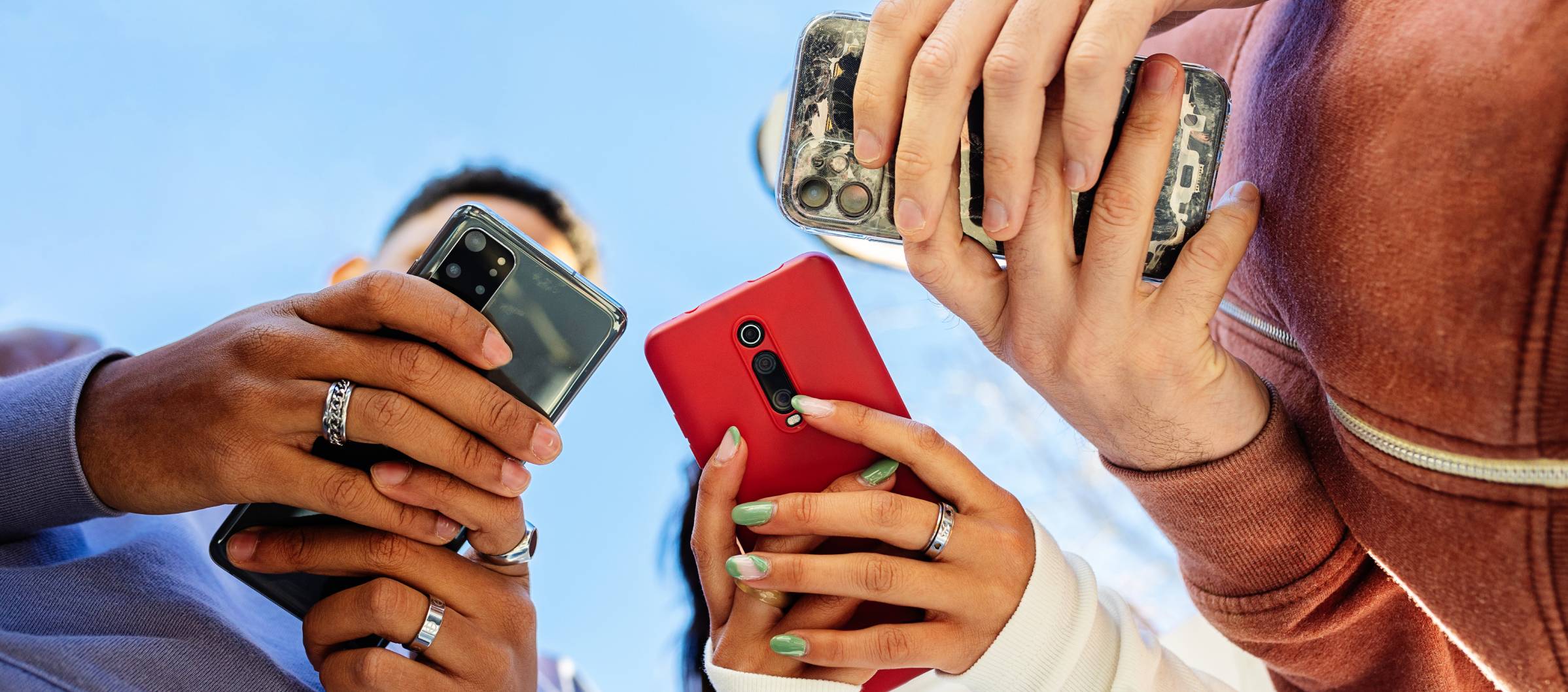 adolescentes%20con%20moviles